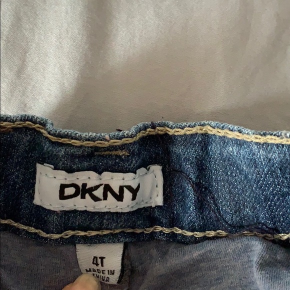 Girls DKNY denim skirt set, size 4/5 - Picture 5 of 6
